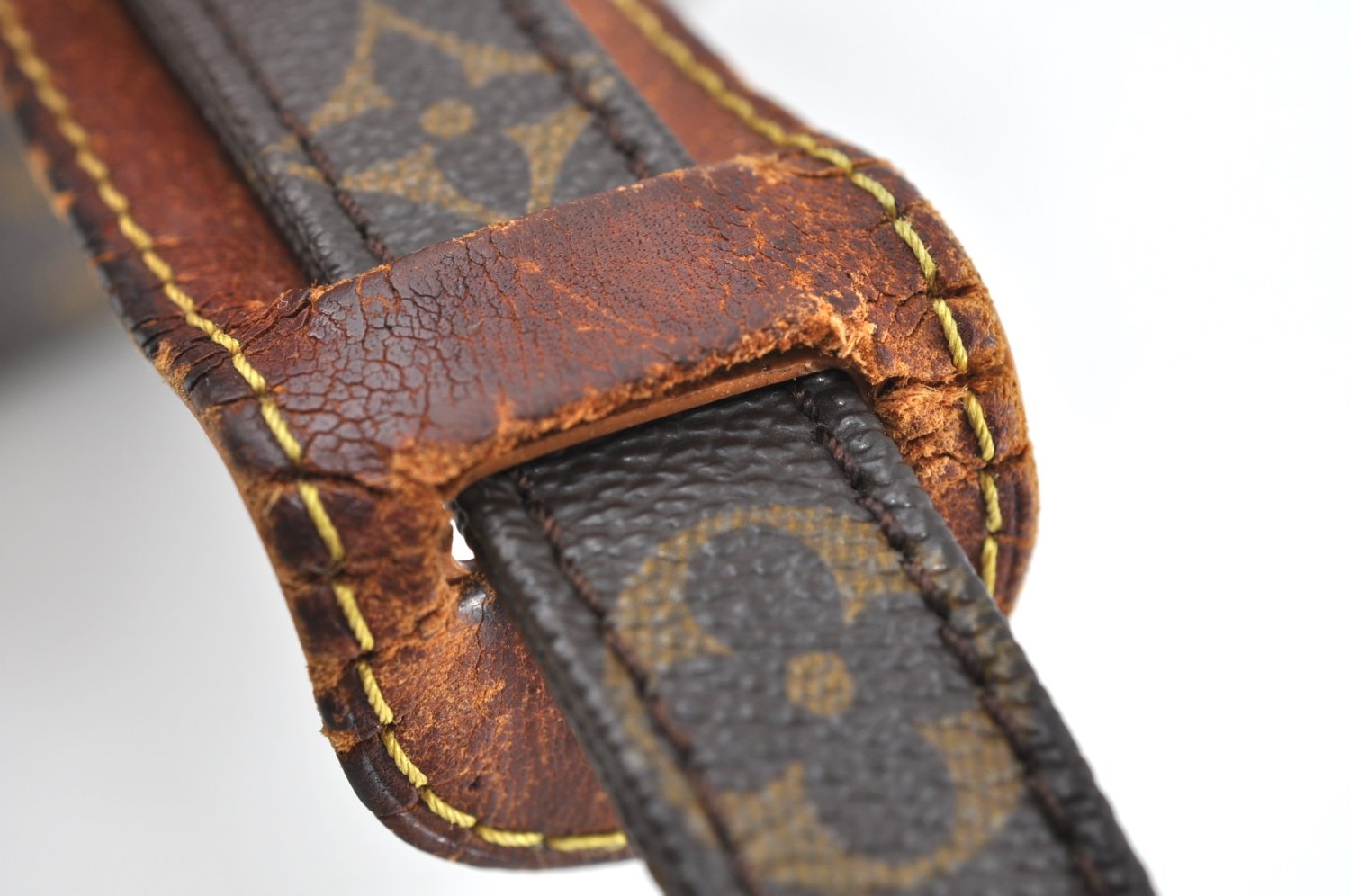 Authentic Louis Vuitton Monogram Danube MM Shoulder Cross Bag M45264 LV 1799J