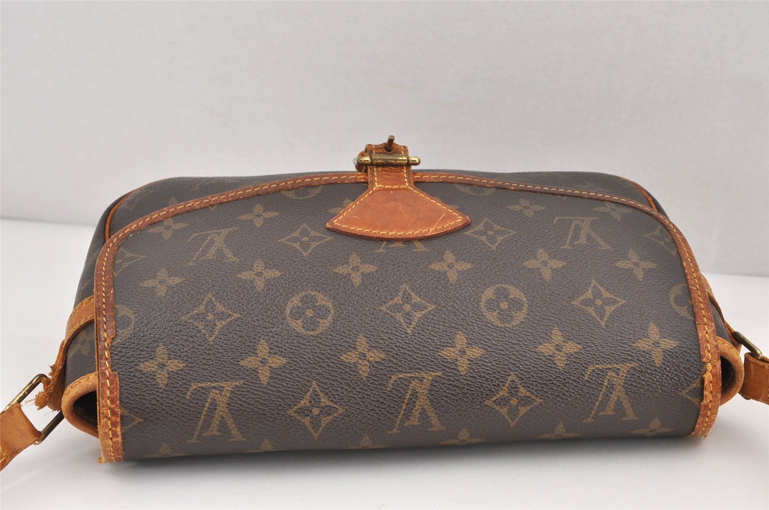 Authentic Louis Vuitton Monogram Sologne Shoulder Cross Bag M42250 LV Junk 1802K