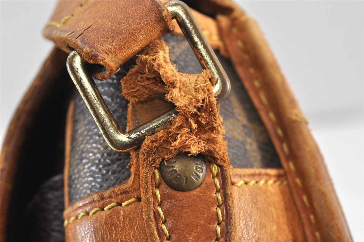 Authentic Louis Vuitton Monogram Sologne Shoulder Cross Bag M42250 LV Junk 1802K