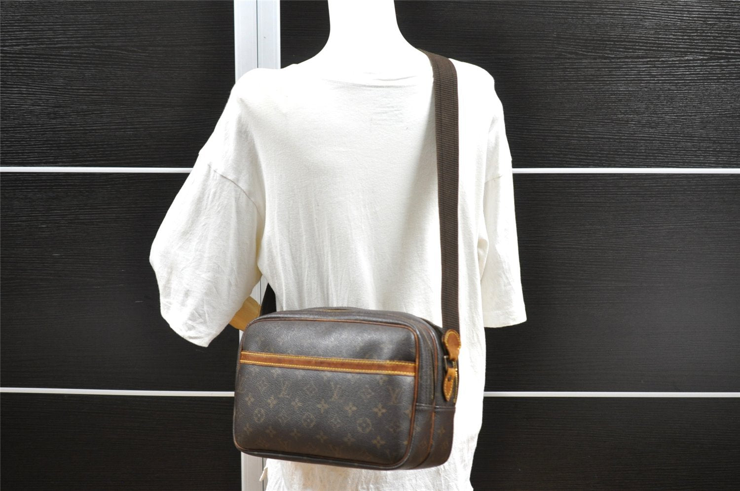 Authentic Louis Vuitton Monogram Reporter PM Shoulder Bag M45254 Junk 1807I