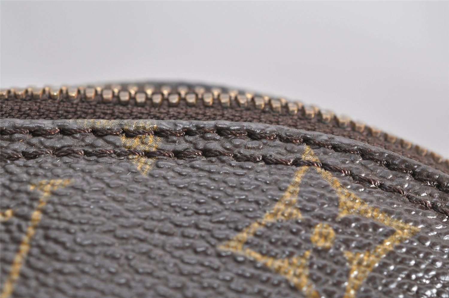 Authentic Louis Vuitton Monogram Alma Hand Bag Purse M51130 LV 1815K