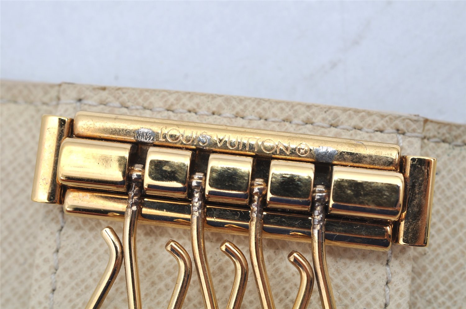 Authentic Louis Vuitton Damier Azur Multicles 4 Key Case Holder N60020 LV 1816K