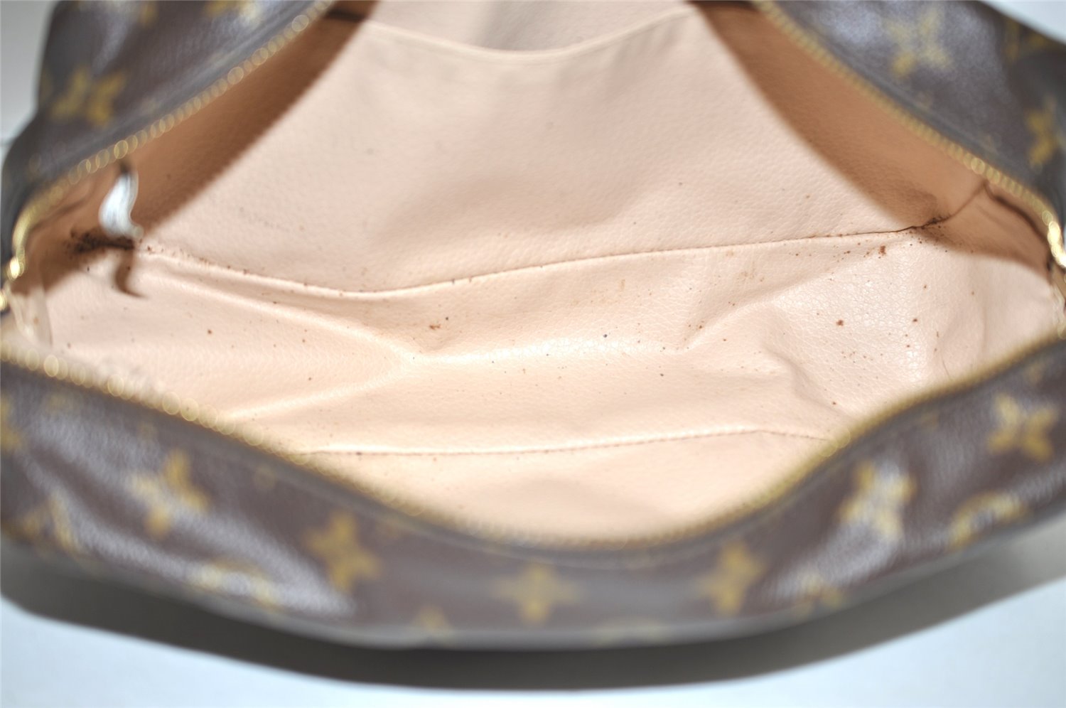 Auth Louis Vuitton Monogram Trousse Toilette 28 Clutch Hand Bag M47522 LV 1817I