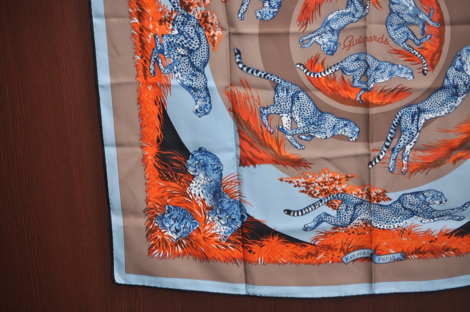 Authentic HERMES Carre 90 Scarf 