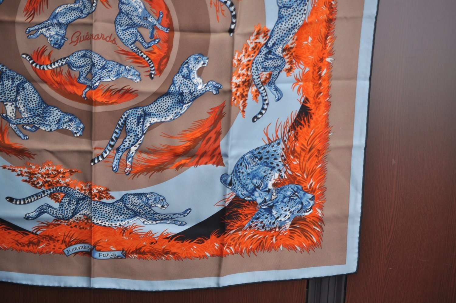 Authentic HERMES Carre 90 Scarf 