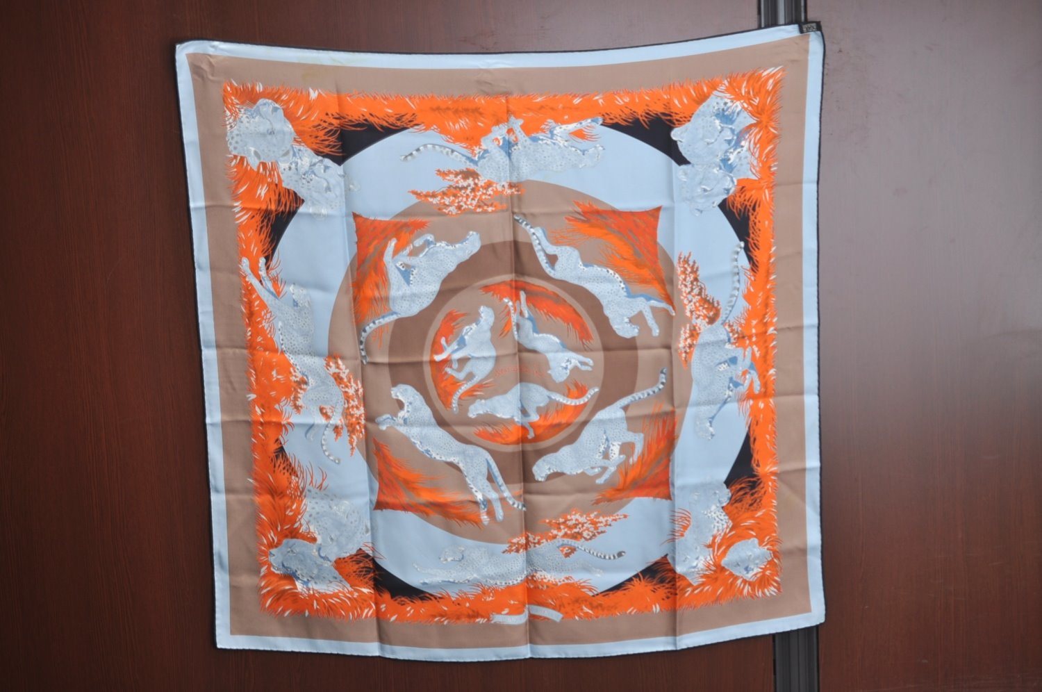 Authentic HERMES Carre 90 Scarf 