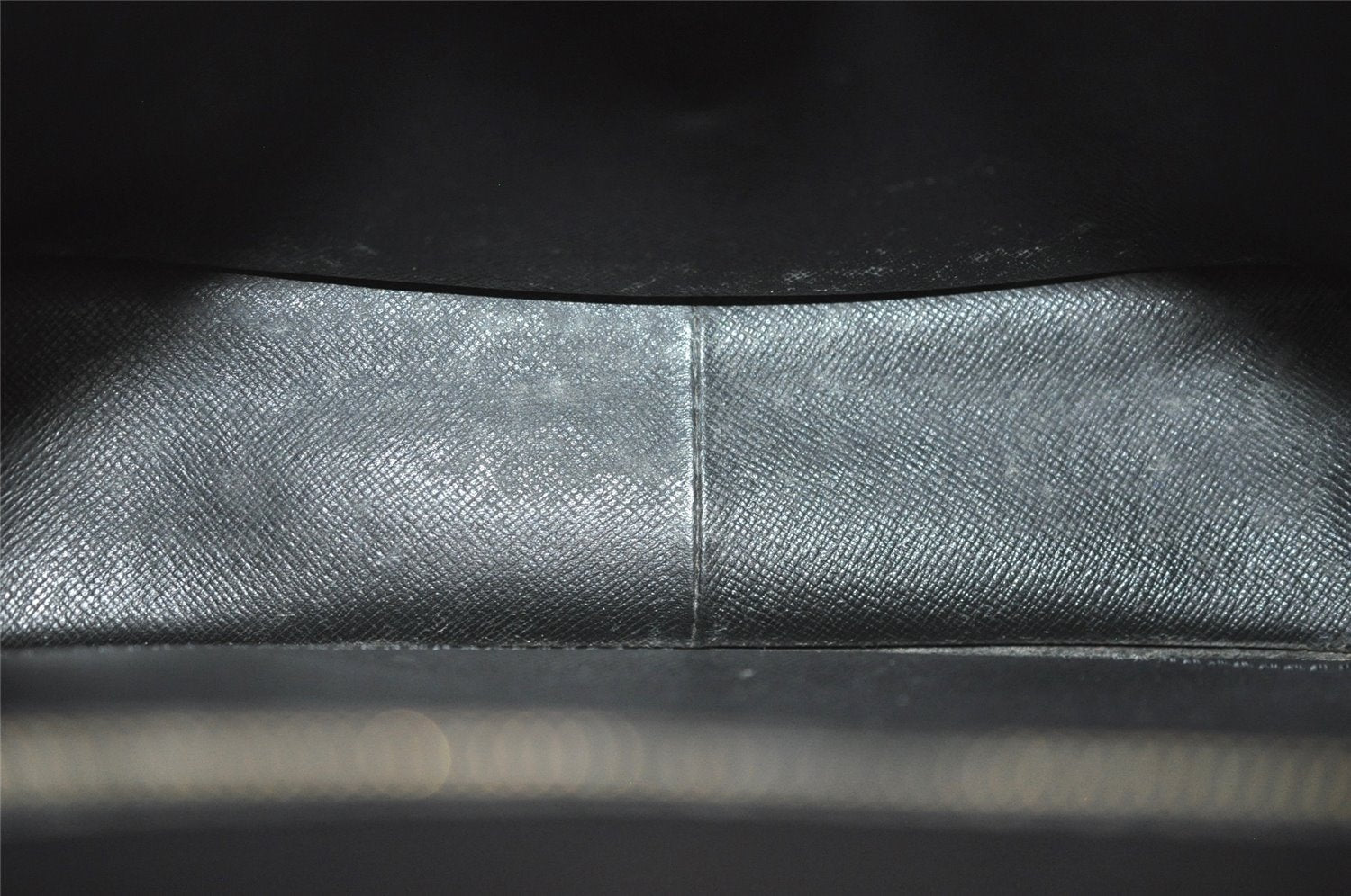 Authentic Louis Vuitton Epi Saint Cloud GM Shoulder Bag M52192 Black 1822J