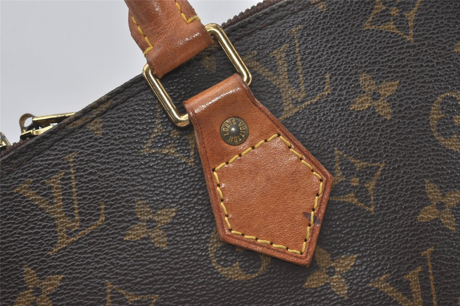 Authentic Louis Vuitton Monogram Alma Hand Bag Purse M51130 LV 1829I