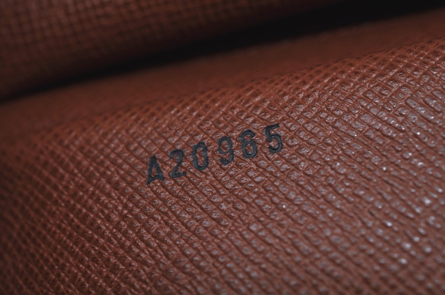 Authentic Louis Vuitton Monogram Boulogne 35 Shoulder Cross Bag M51260 LV 1831I