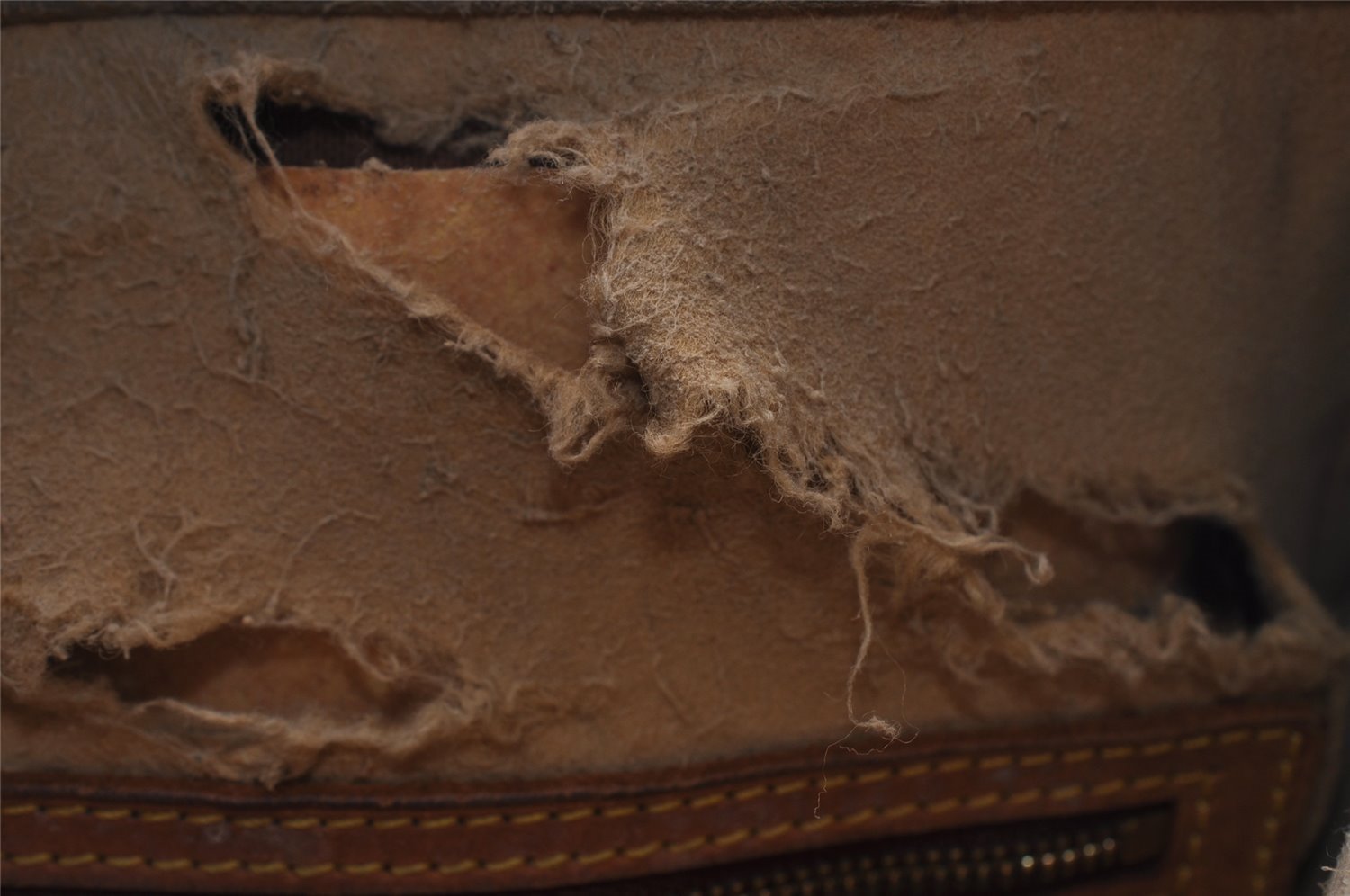 Authentic Louis Vuitton Monogram Looping GM Shoulder Bag M51145 LV 1842I