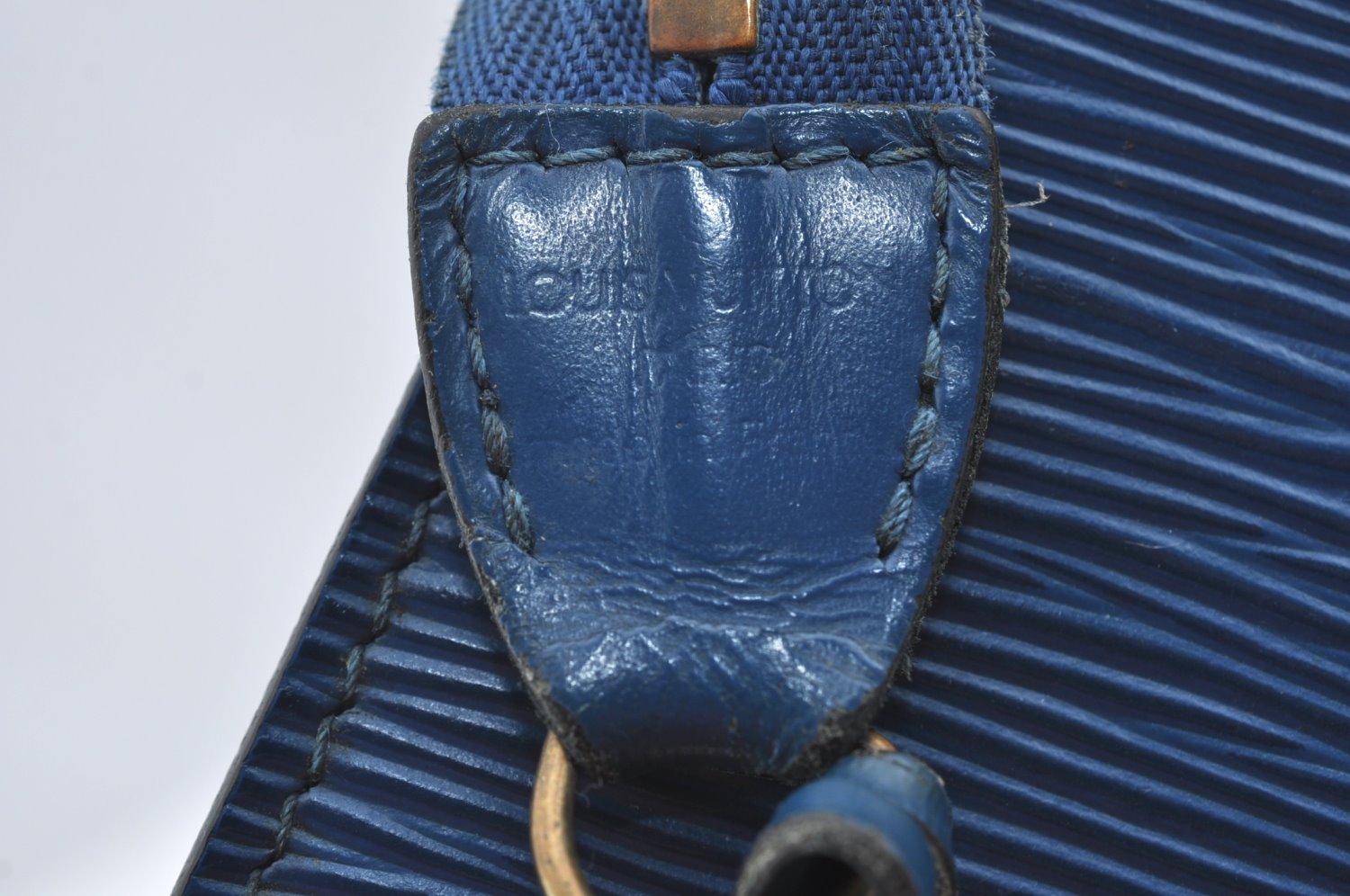 Authentic Louis Vuitton Epi Pochette Accessoires Pouch Blue M52945 LV 1845I
