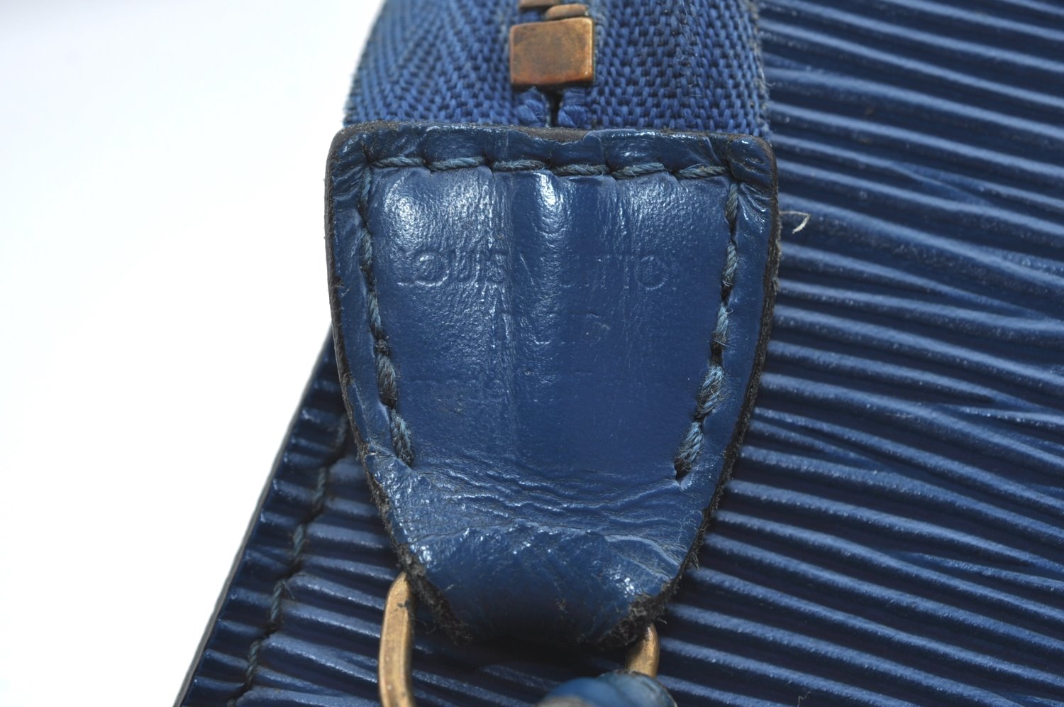 Authentic Louis Vuitton Epi Pochette Accessoires Pouch Blue M52945 LV 1845I