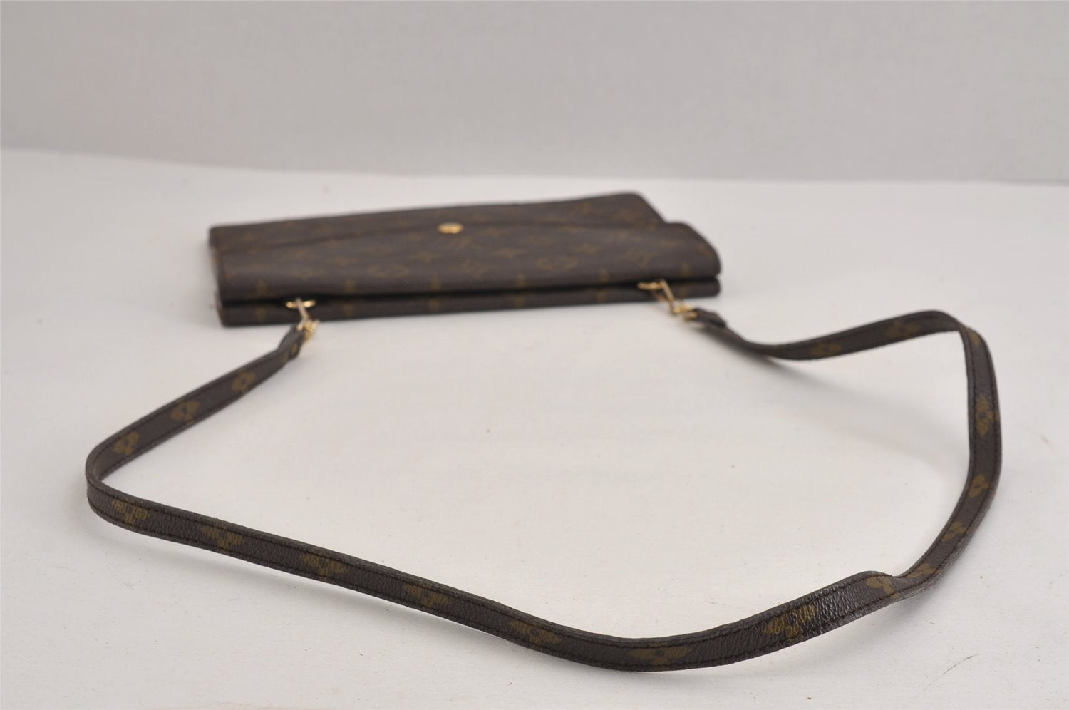 Auth Louis Vuitton Monogram Pochette Double Rabat Shoulder Bag M51815 LV 1850J