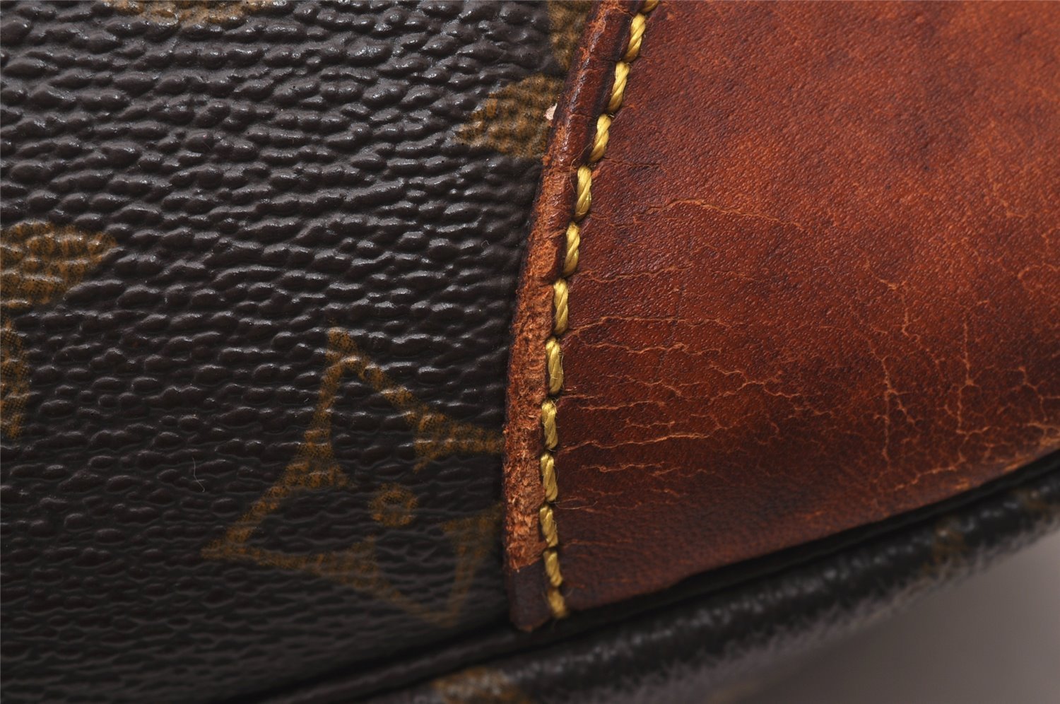 Authentic Louis Vuitton Monogram Boulogne 30 Shoulder Bag M52165 LV Junk 1855J