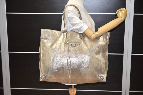 Authentic BALENCIAGA Paper A4 Shoulder Tote Bag Leather 236702 Silver 1857K