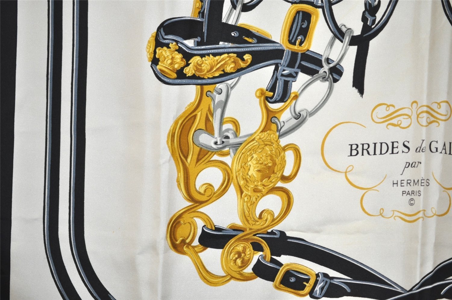 Authentic HERMES Carre 90 Scarf 