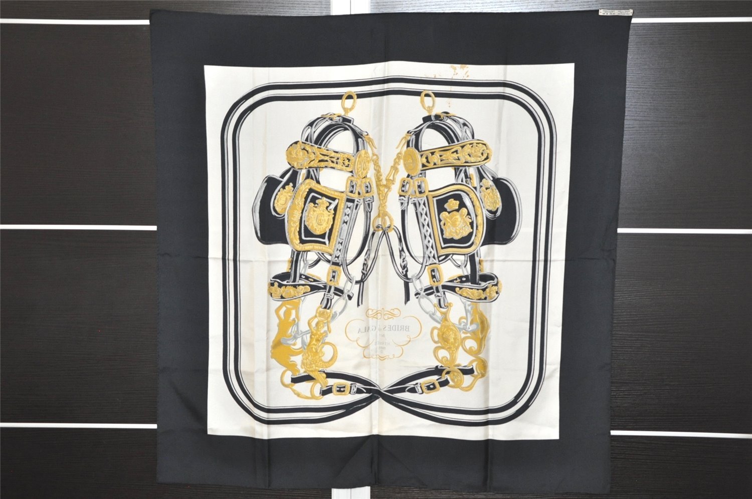 Authentic HERMES Carre 90 Scarf 