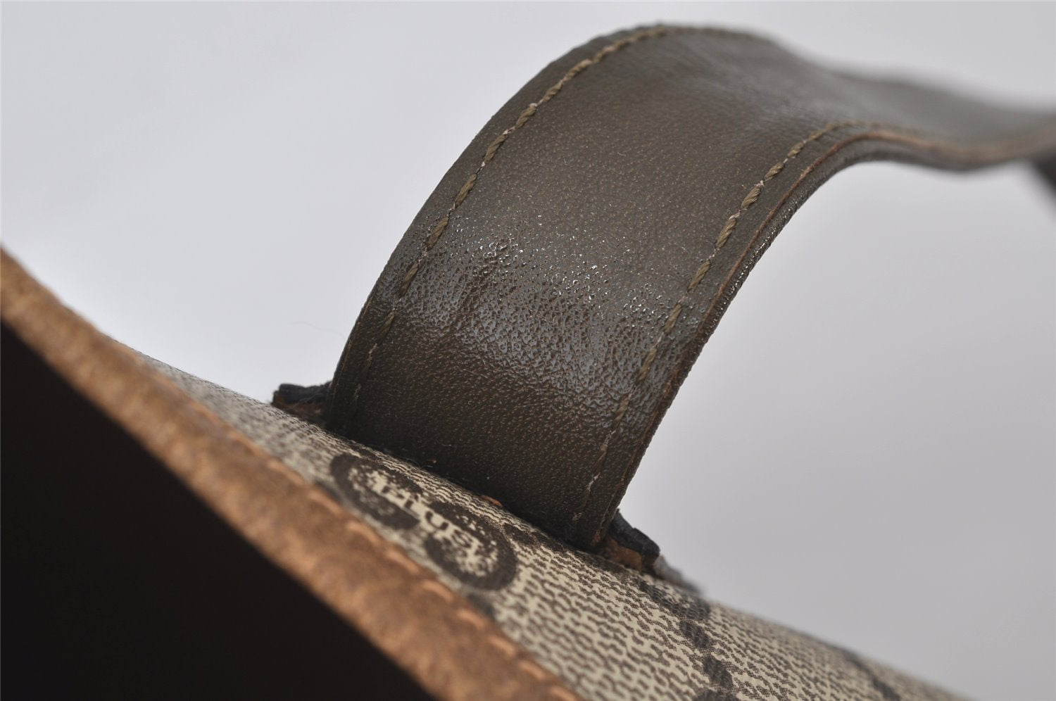 Authentic GUCCI Vintage GG Plus Shoulder Tote Bag GG PVC Leather Brown 1862J