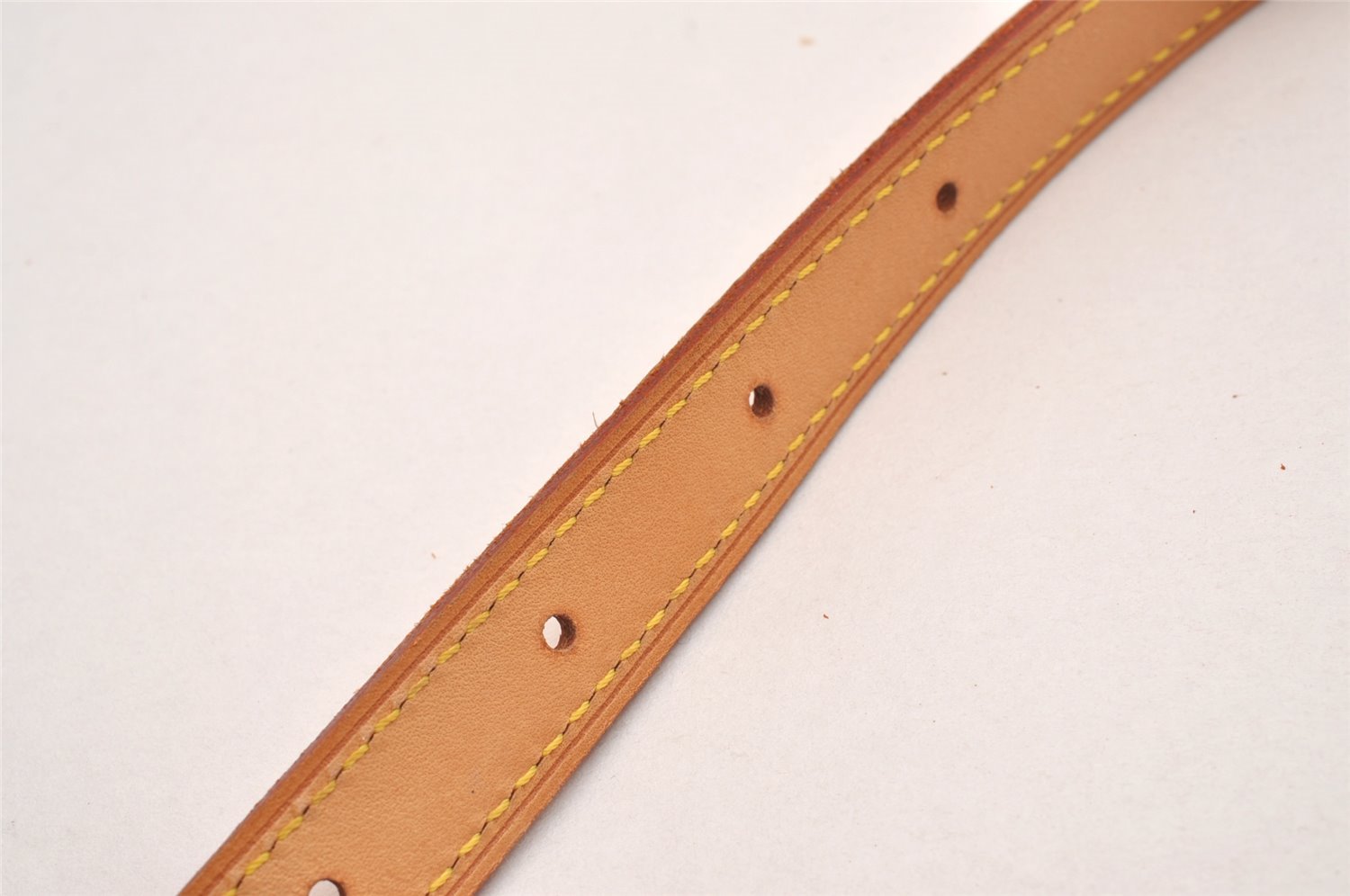 Authentic Louis Vuitton Leather Shoulder Strap For Bucket GM 31.9