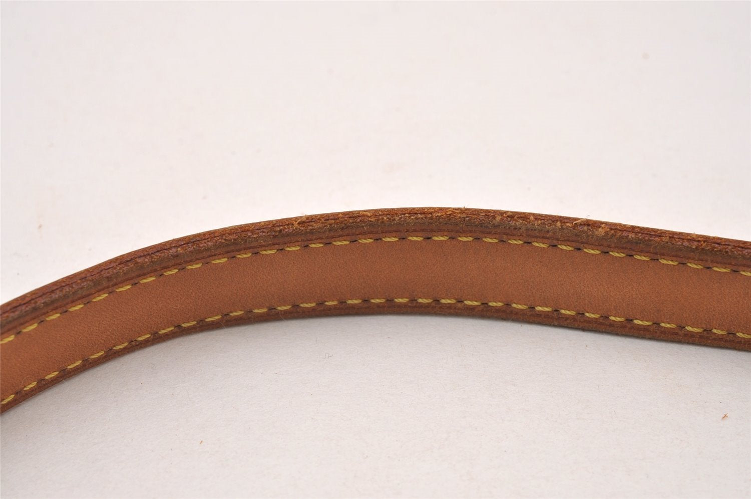 Authentic Louis Vuitton Leather Shoulder Strap For Bucket GM 31.9