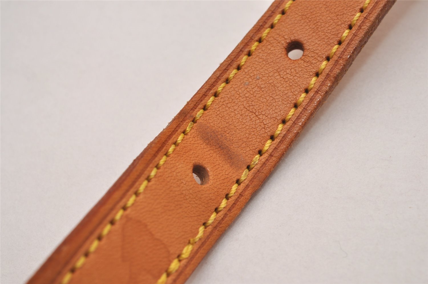 Authentic Louis Vuitton Leather Shoulder Strap For Bucket GM 31.9