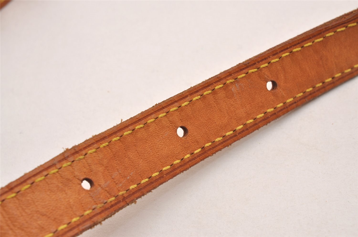 Authentic Louis Vuitton Leather Shoulder Strap For Bucket GM 31.9