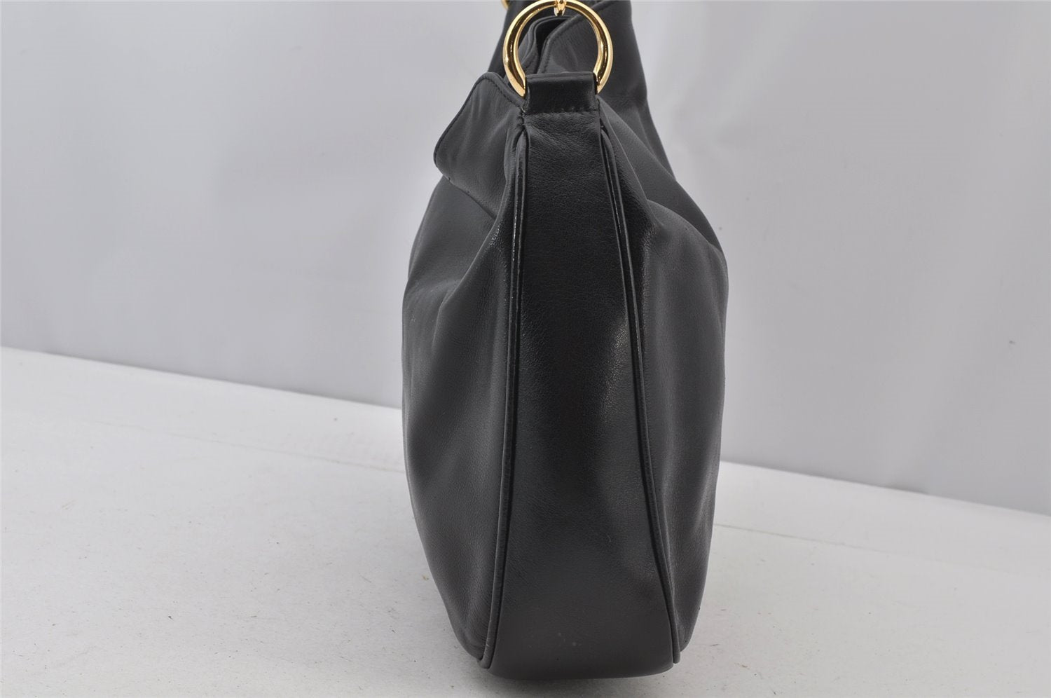 Authentic GUCCI Vintage Bamboo Shoulder Hand Bag Purse Leather Black Junk 1875J