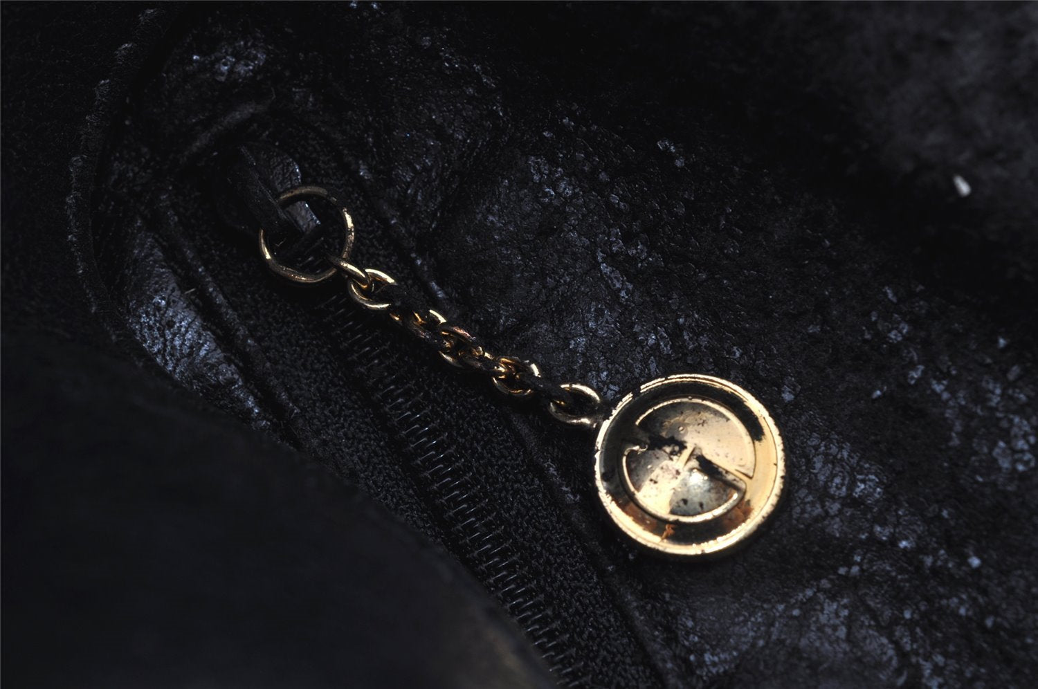 Authentic GUCCI Vintage Bamboo Shoulder Hand Bag Purse Leather Black Junk 1875J