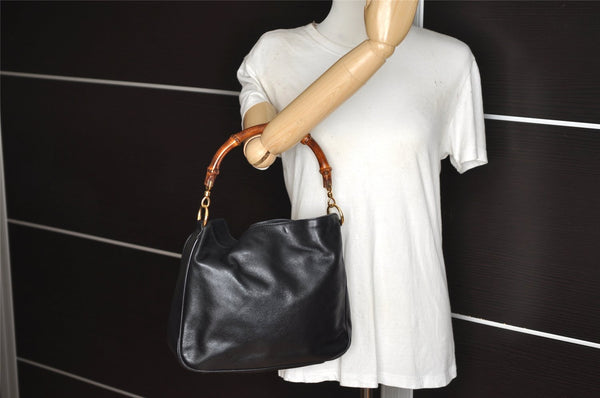 Authentic GUCCI Vintage Bamboo Shoulder Hand Bag Purse Leather Black Junk 1875J