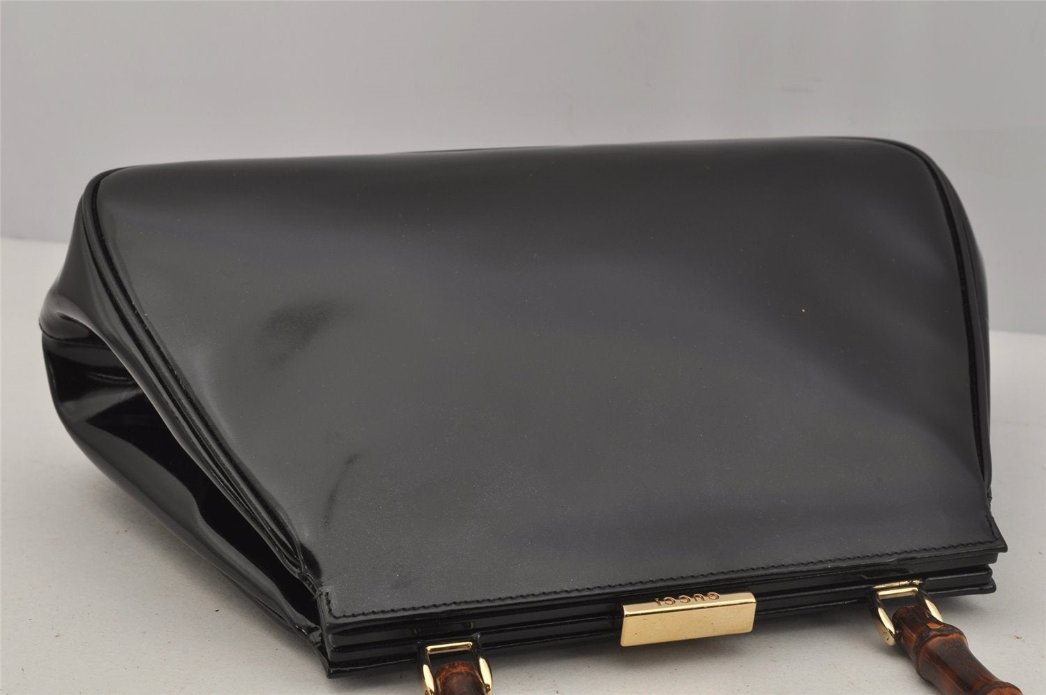 Authentic GUCCI Vintage Bamboo Shoulder Hand Bag Purse Leather Black 1876J