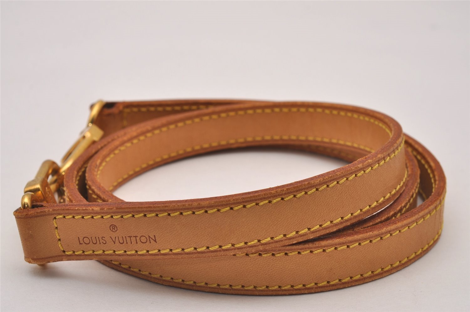 Authentic Louis Vuitton Leather Shoulder Strap Beige 39.6