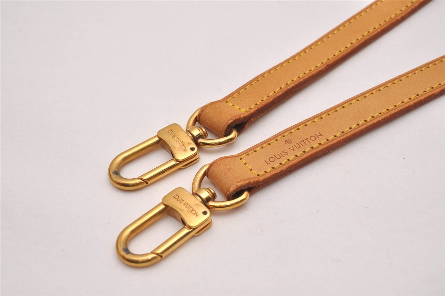 Authentic Louis Vuitton Leather Shoulder Strap Beige 39.6