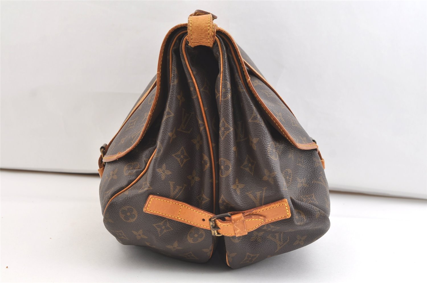 Authentic Louis Vuitton Monogram Saumur 35 Shoulder Cross Bag M42254 Junk 1885K