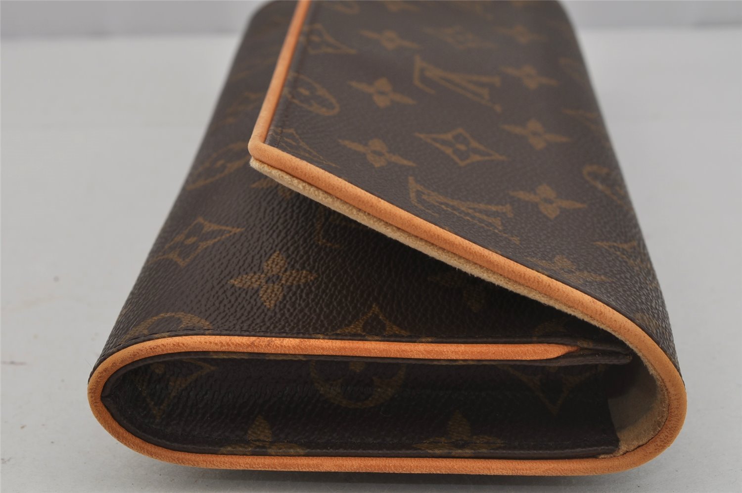 Authentic Louis Vuitton Monogram Pochette Twin GM Shoulder Bag M51852 LV 1886J