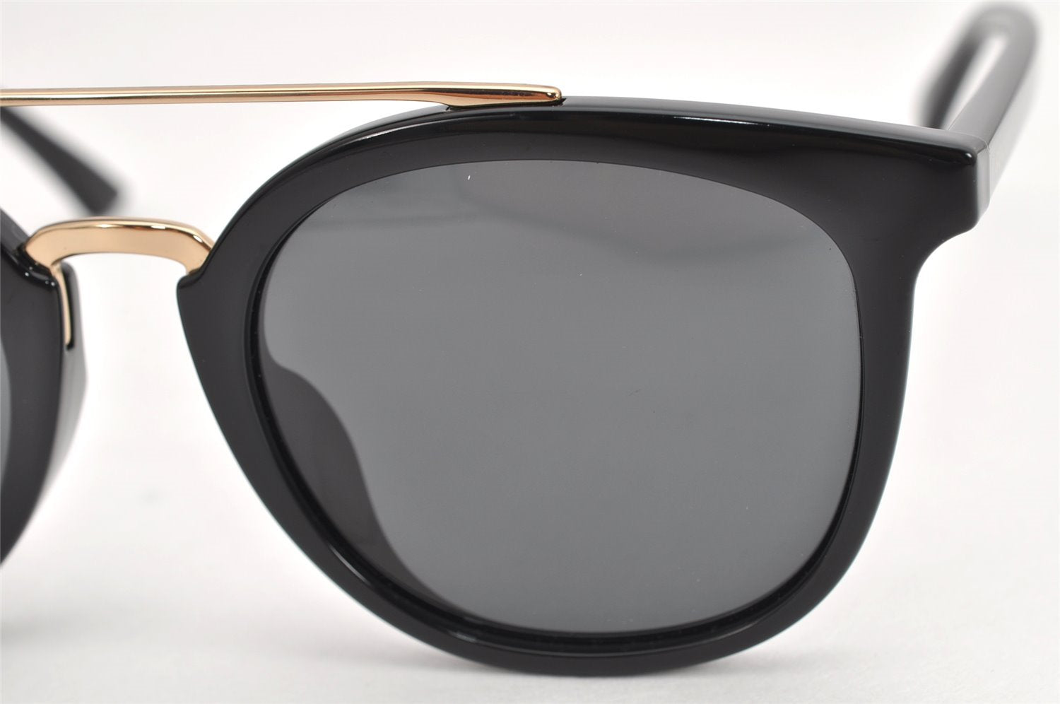 Authentic GUCCI Vintage Sunglasses GG 0403SA Plastic Black Gold 1893K