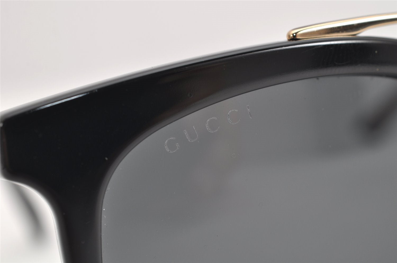 Authentic GUCCI Vintage Sunglasses GG 0403SA Plastic Black Gold 1893K