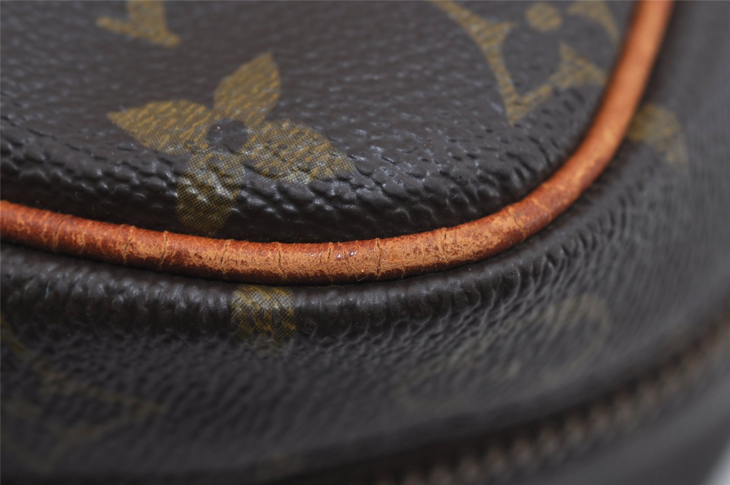 Authentic Louis Vuitton Monogram Sirius 50 Travel Boston Bag M41406 LV 1900I