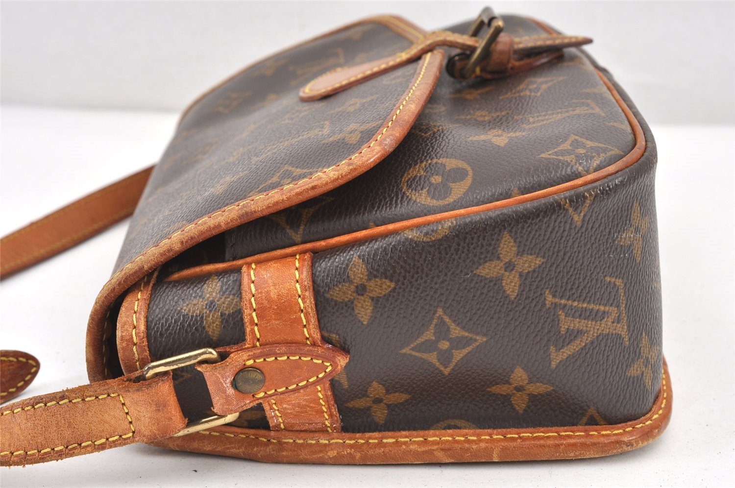 Authentic Louis Vuitton Monogram Sologne Shoulder Cross Body Bag M42250 LV 1900K