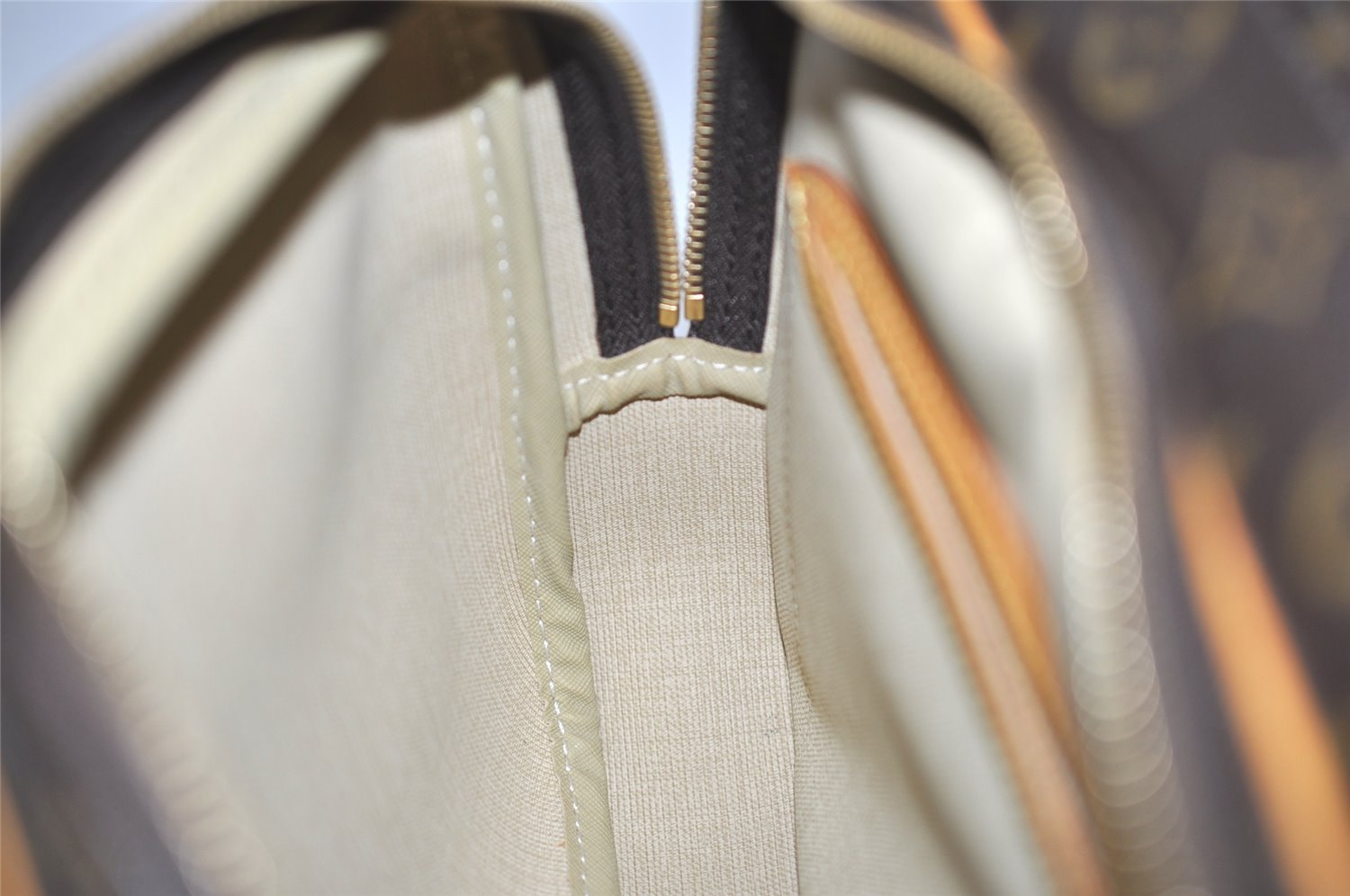 Authentic Louis Vuitton Monogram Reporter PM Shoulder Cross Bag M45254 LV 1903J