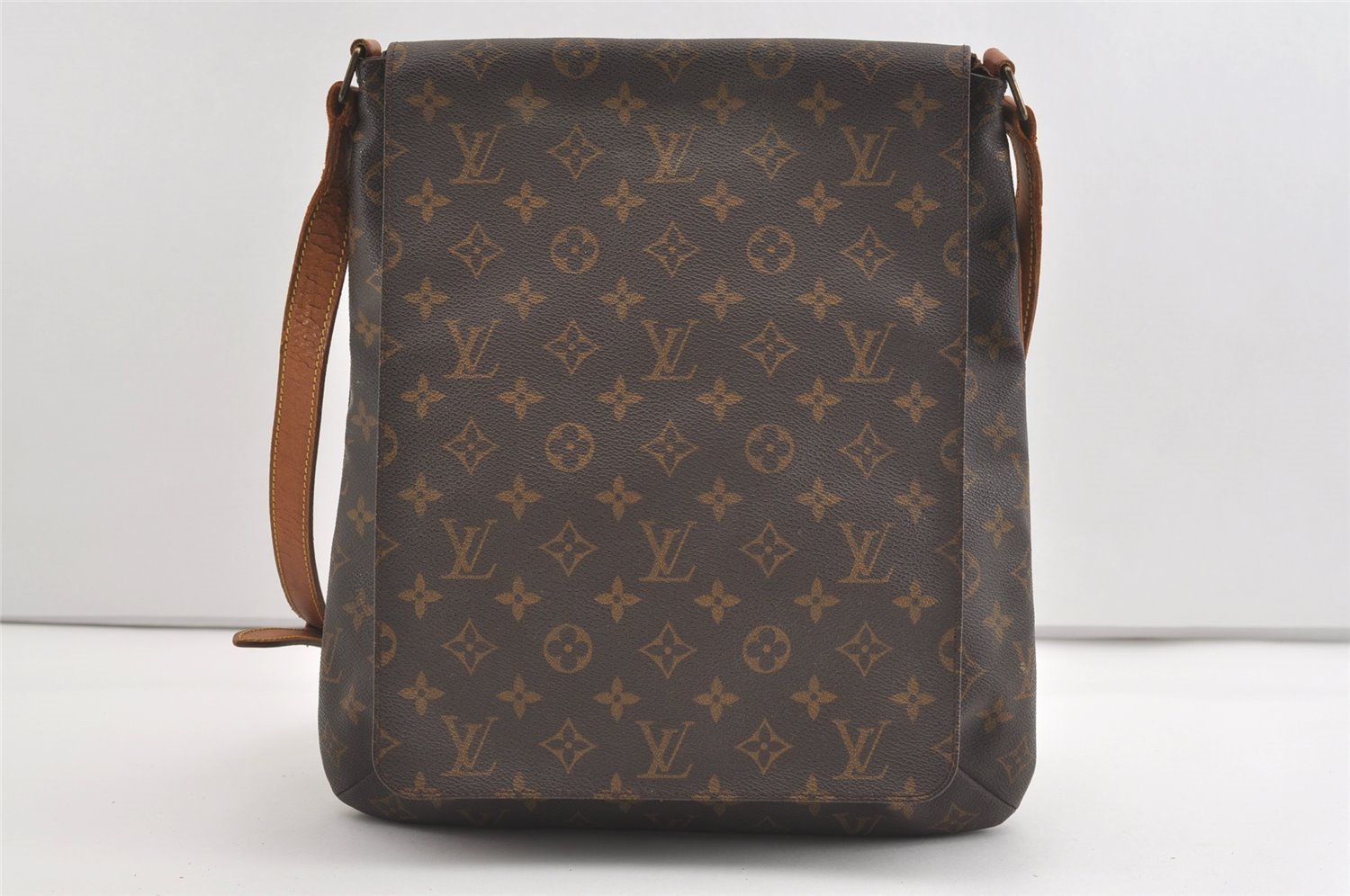 Authentic Louis Vuitton Monogram Musette Shoulder Cross Body Bag M51256 LV 1909J