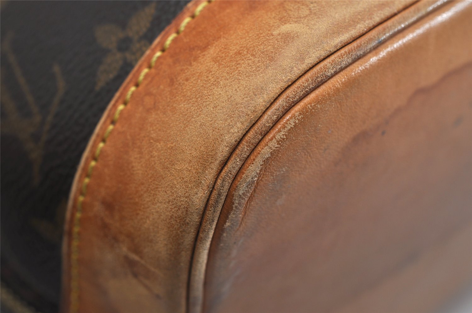 Authentic Louis Vuitton Monogram Alma Hand Bag Purse M51130 LV 1915K