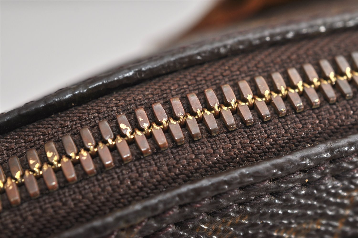 Authentic Louis Vuitton Monogram Alma Hand Bag Purse M51130 LV 1915K