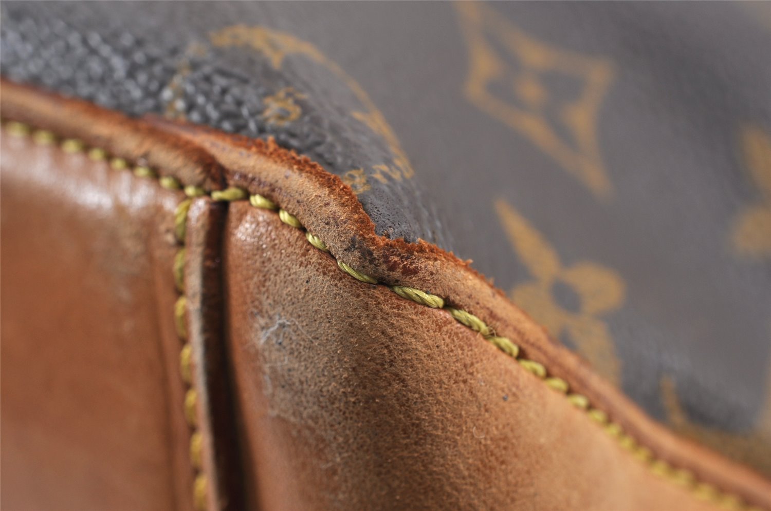 Authentic Louis Vuitton Monogram Cabas Mezzo Shoulder Tote Bag M51151 Junk 1916K