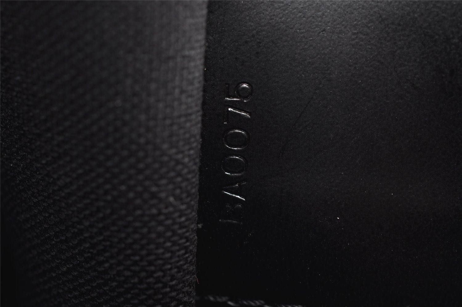 Auth Louis Vuitton Taiga Laguito Business Bag Briefcase Black M31092 LV 1917J