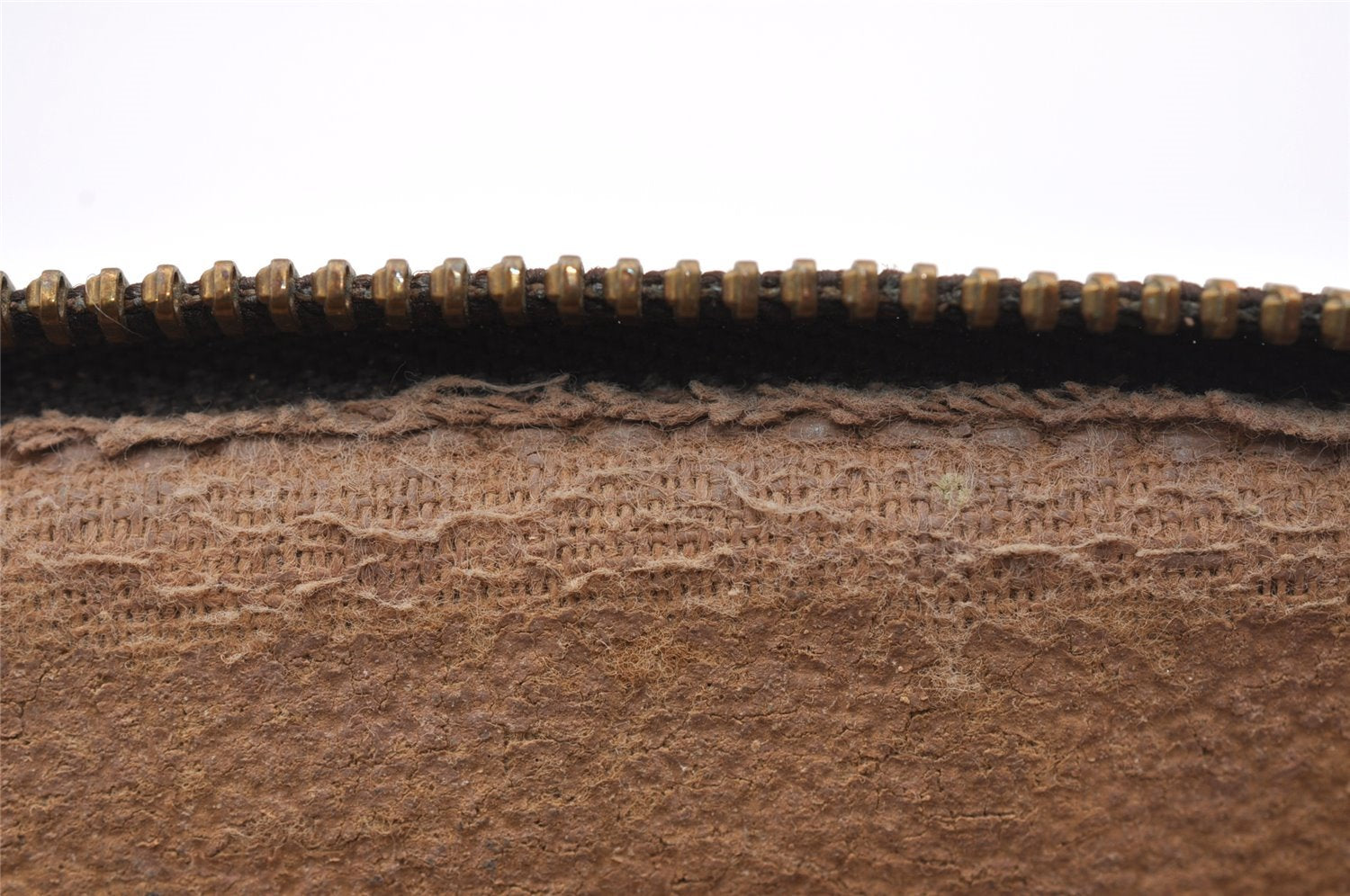 Authentic Louis Vuitton Monogram Pochette Cosmetic Pouch M47515 LV Junk 1919I