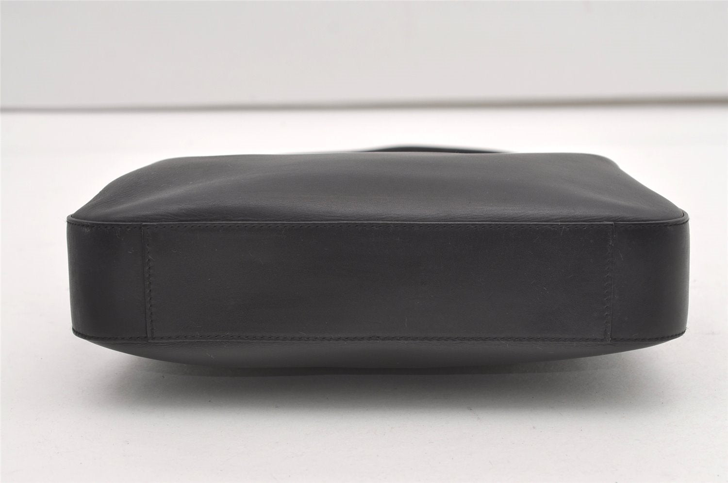 Authentic GUCCI Vintage Shoulder Hand Bag Purse Leather 0013812 Black 1925J