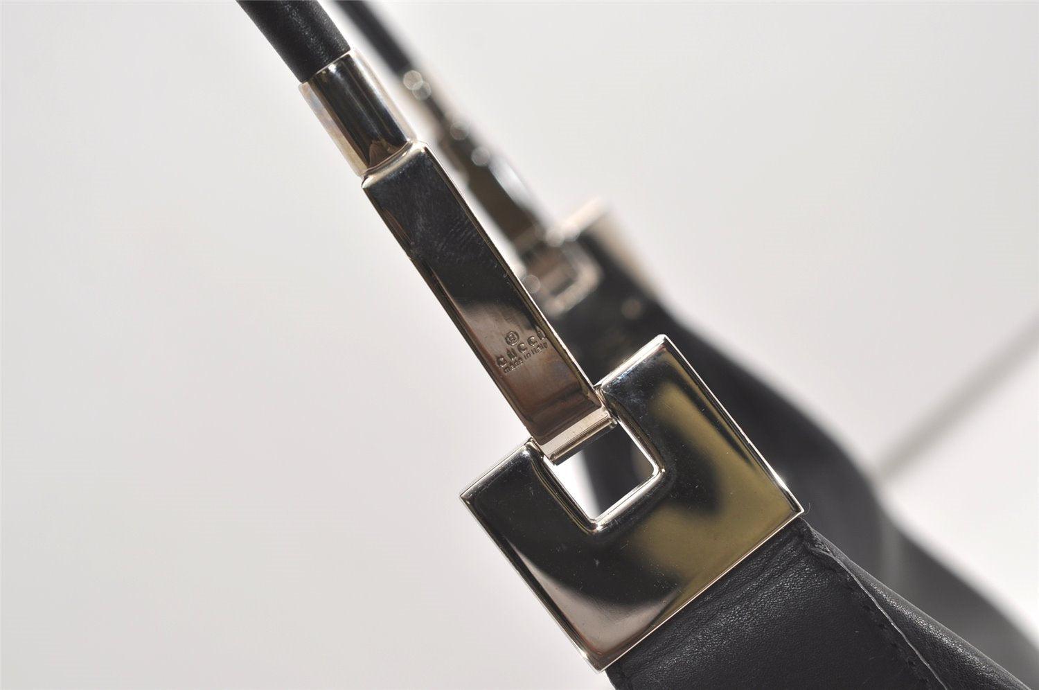 Authentic GUCCI Vintage Shoulder Hand Bag Purse Leather 0013812 Black 1925J