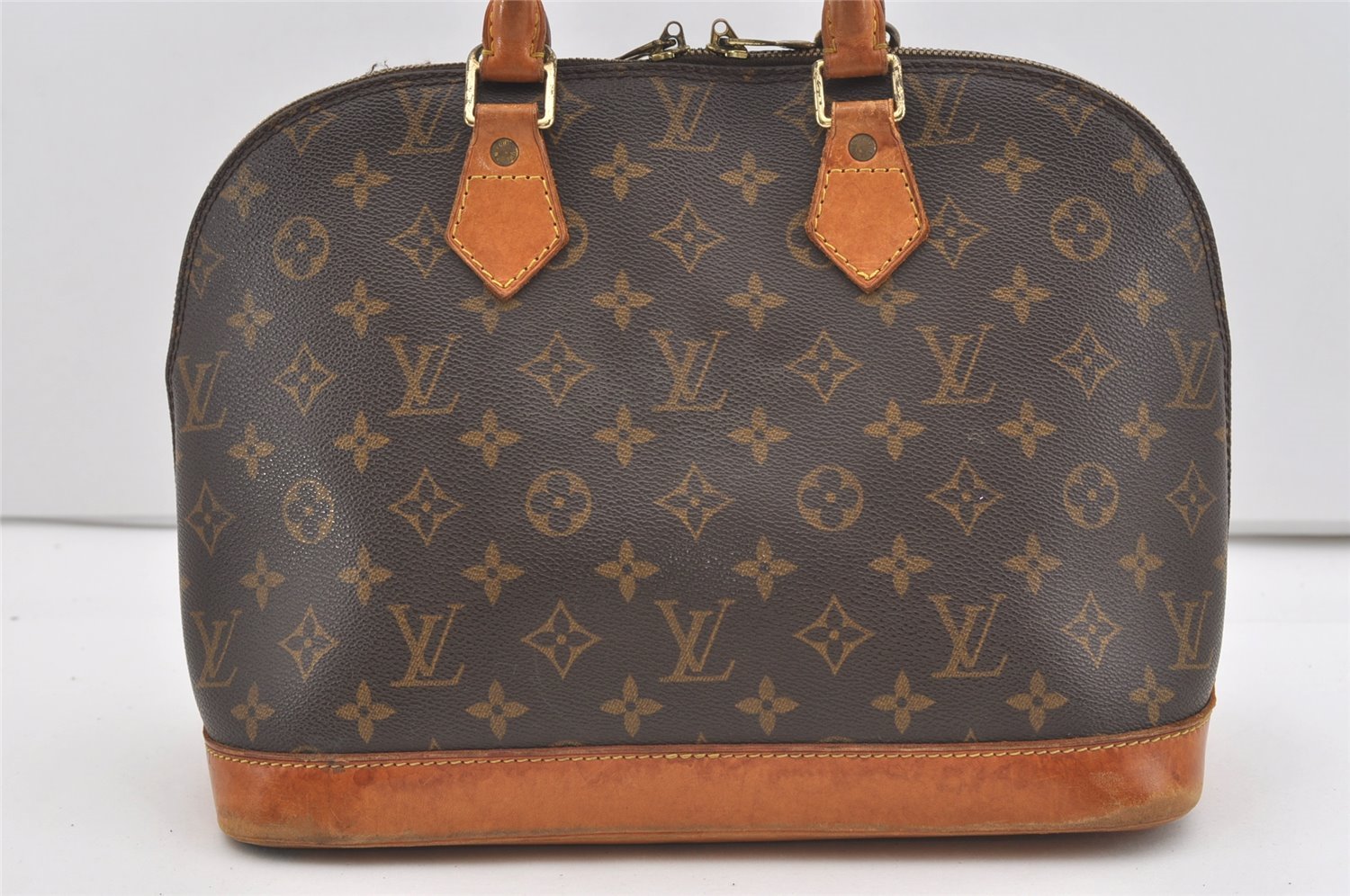 Authentic Louis Vuitton Monogram Alma Hand Bag Purse M51130 LV 1930J