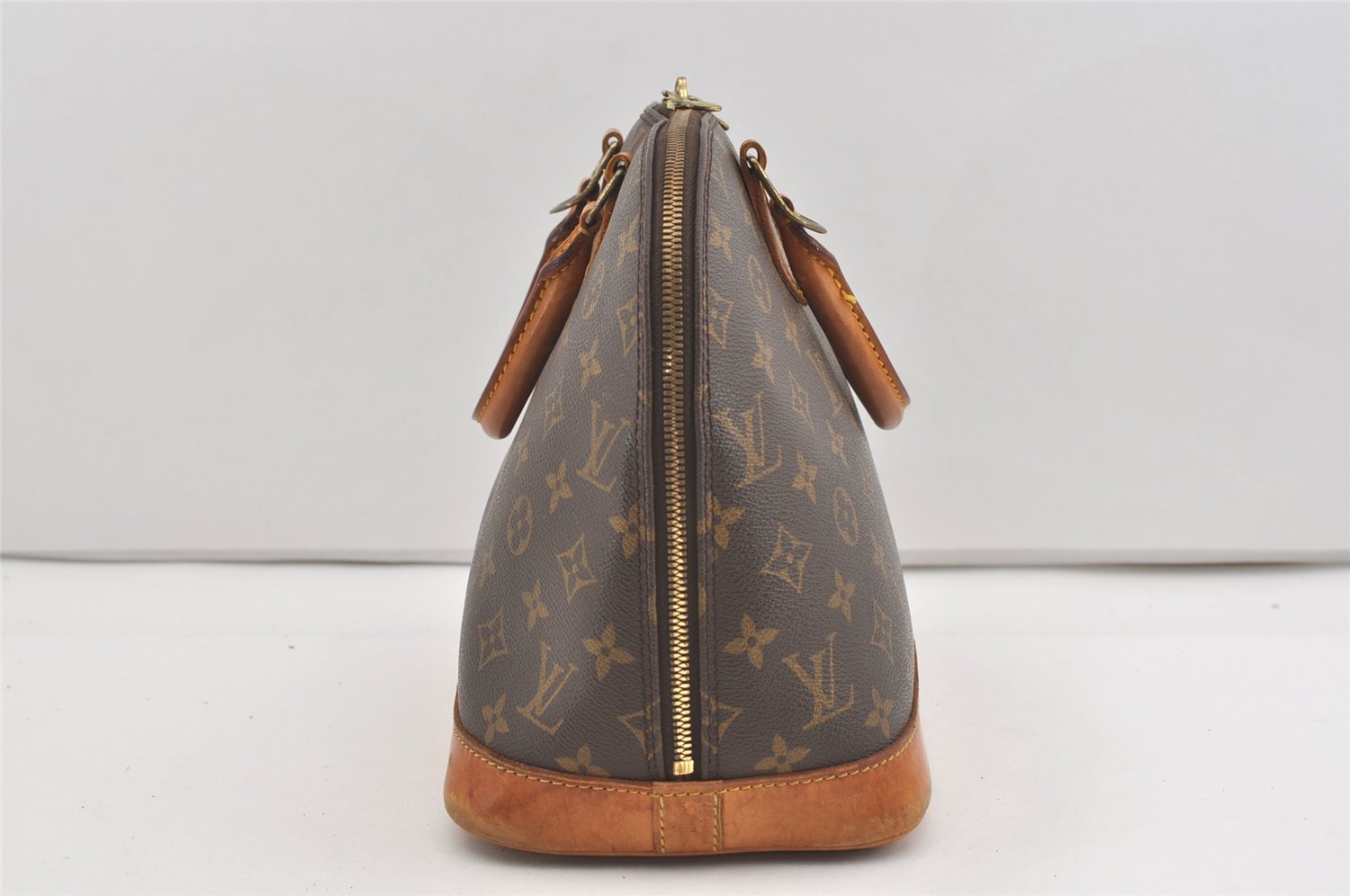 Authentic Louis Vuitton Monogram Alma Hand Bag Purse M51130 LV 1930J