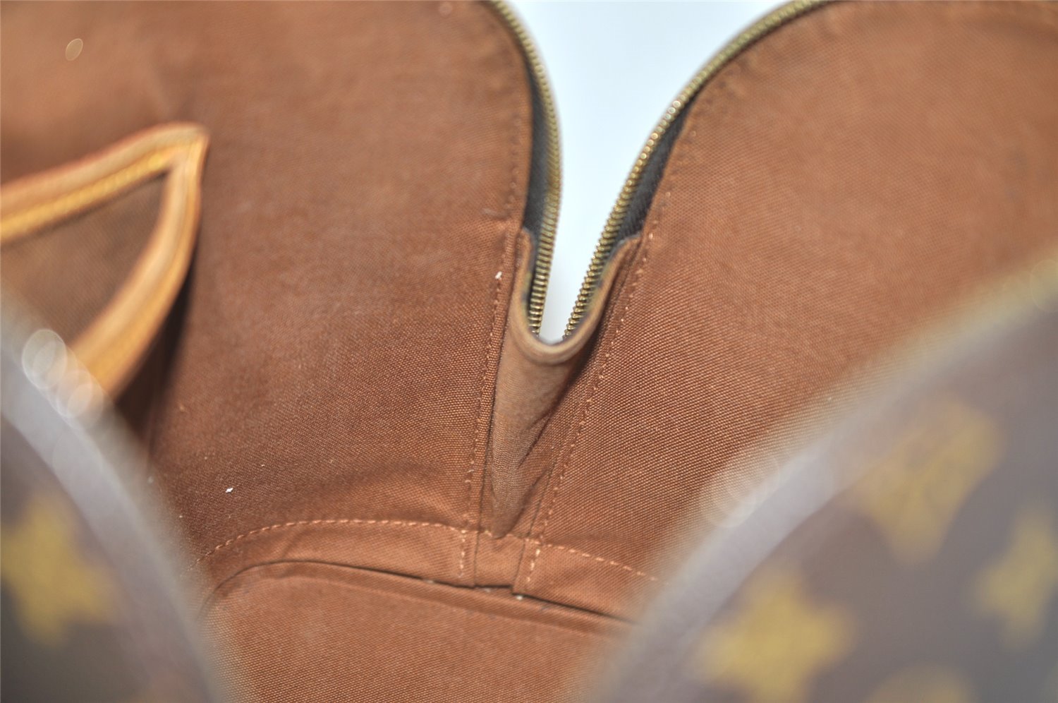 Authentic Louis Vuitton Monogram Alma Hand Bag Purse M51130 LV 1930J